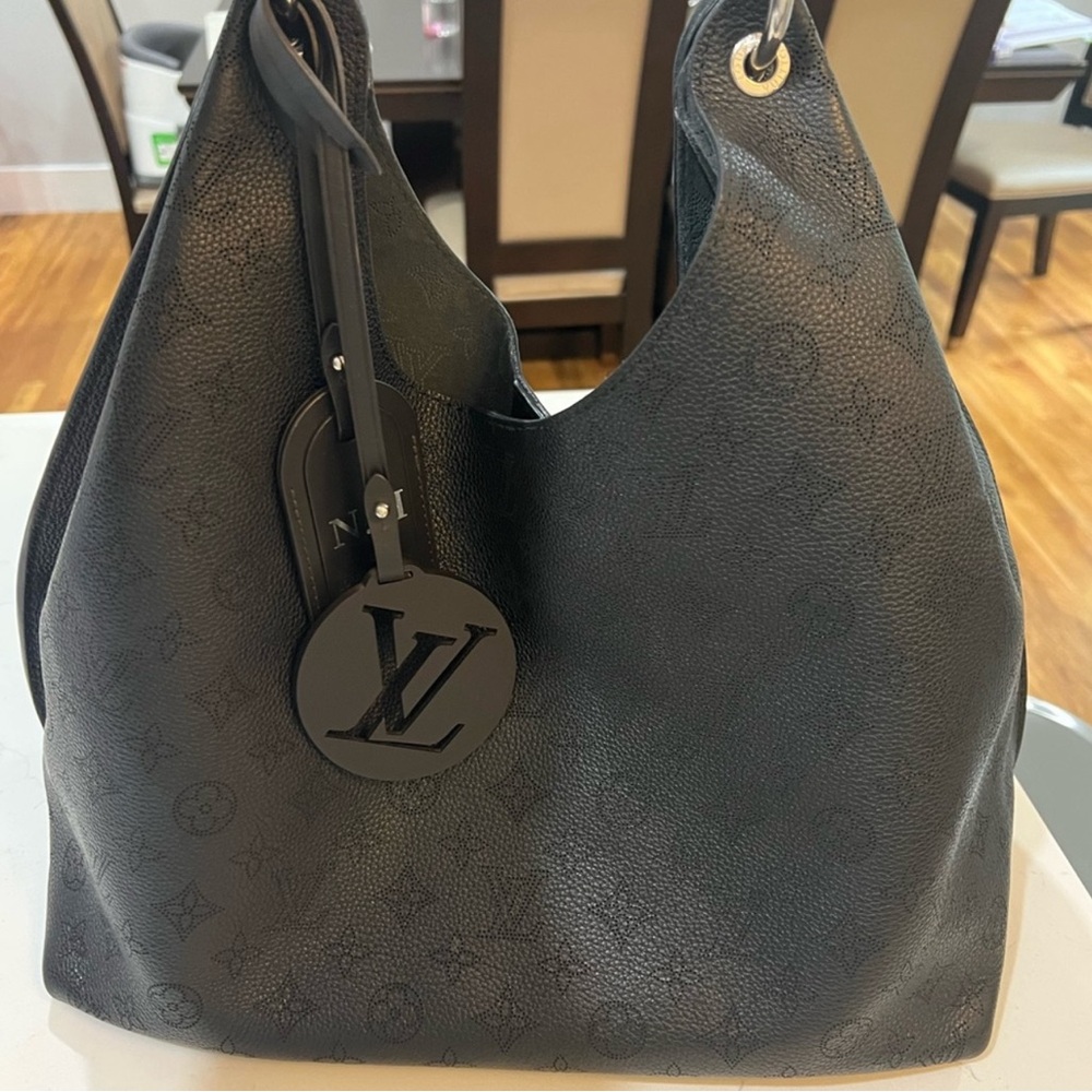 Louis Vuitton Carmel Bag in good condition